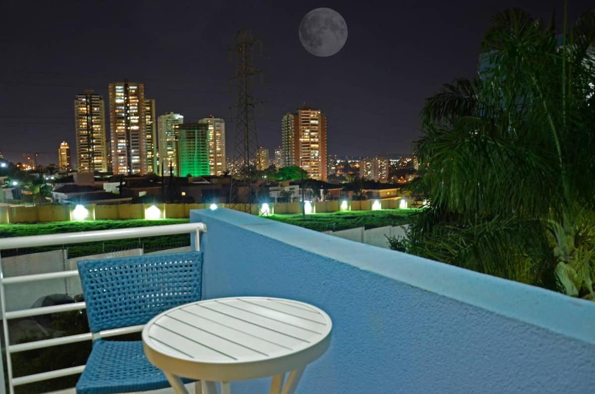 Flat Completo Aconchegante 200 Metros Da Avenida Fiusa Em Ribeirao リベイラン・プレト エクステリア 写真
